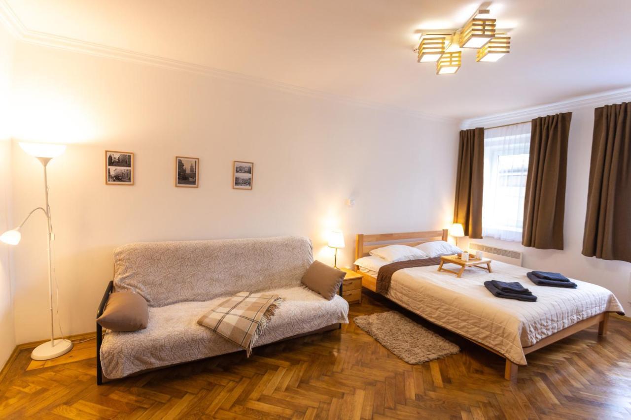 Peaceful Studio On Rynok Square Lvov Exteriér fotografie