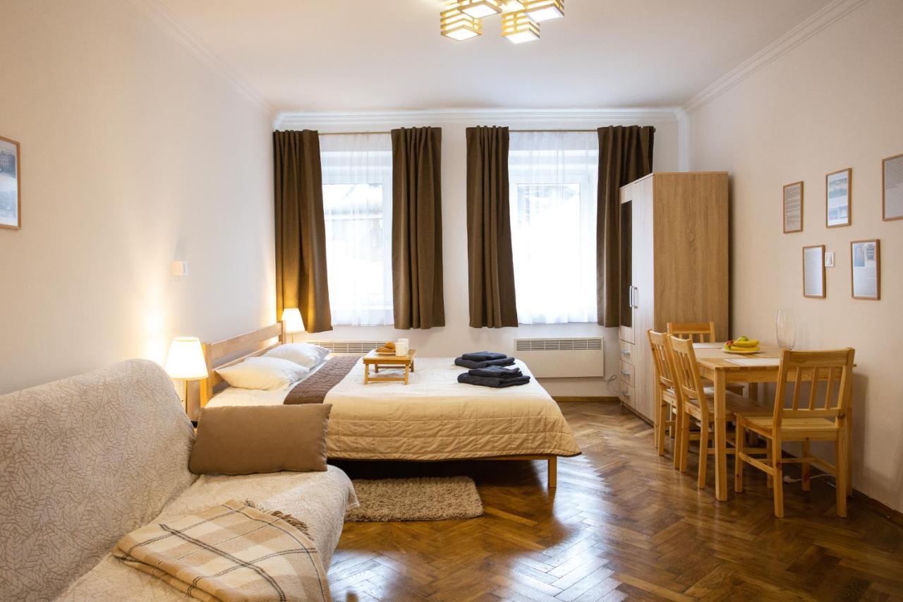 Peaceful Studio On Rynok Square Lvov Exteriér fotografie