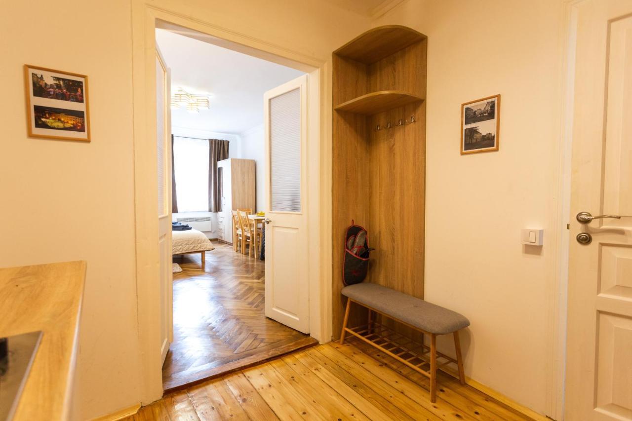 Peaceful Studio On Rynok Square Lvov Exteriér fotografie