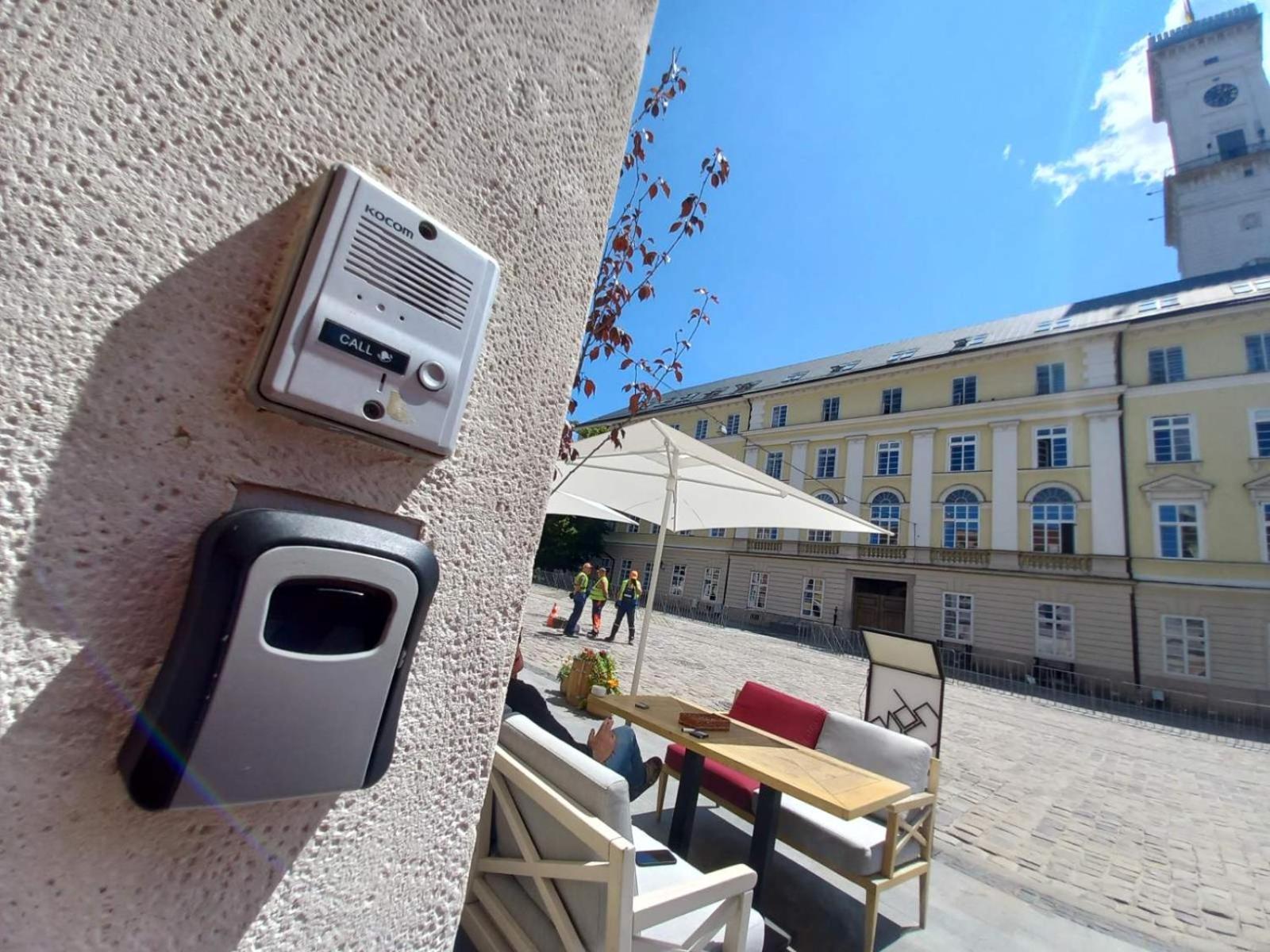 Peaceful Studio On Rynok Square Lvov Exteriér fotografie